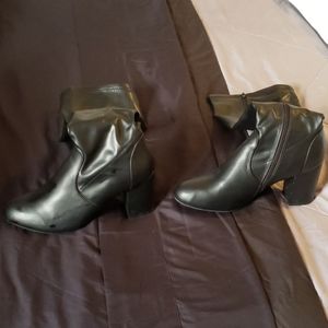 Calf height black bonded leathe boots